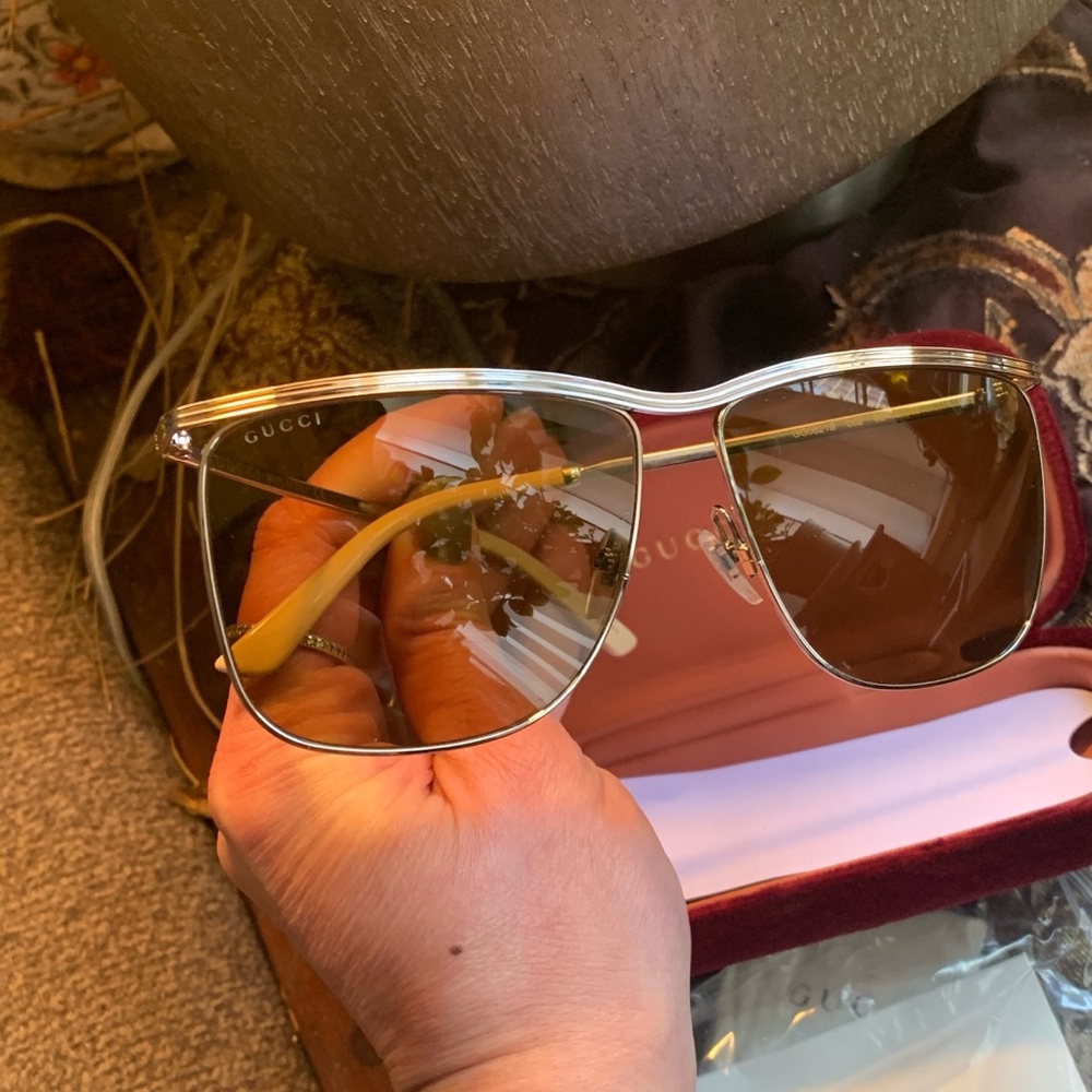 Authentic GUCCI 62mm metal logo Rectangular sunglasses